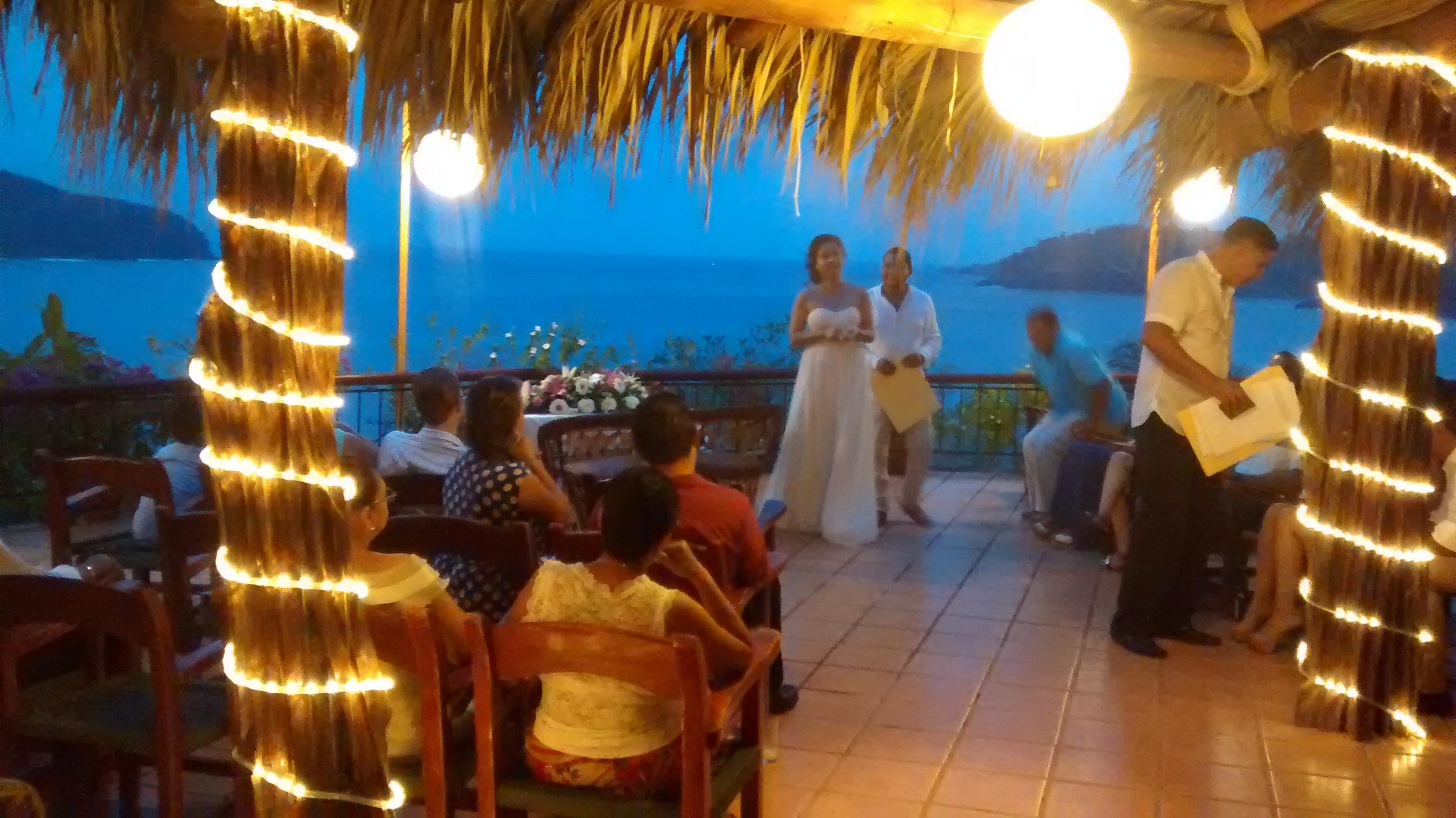 Hotel Catalina Beach Resort Zihuatanejo Dış mekan fotoğraf