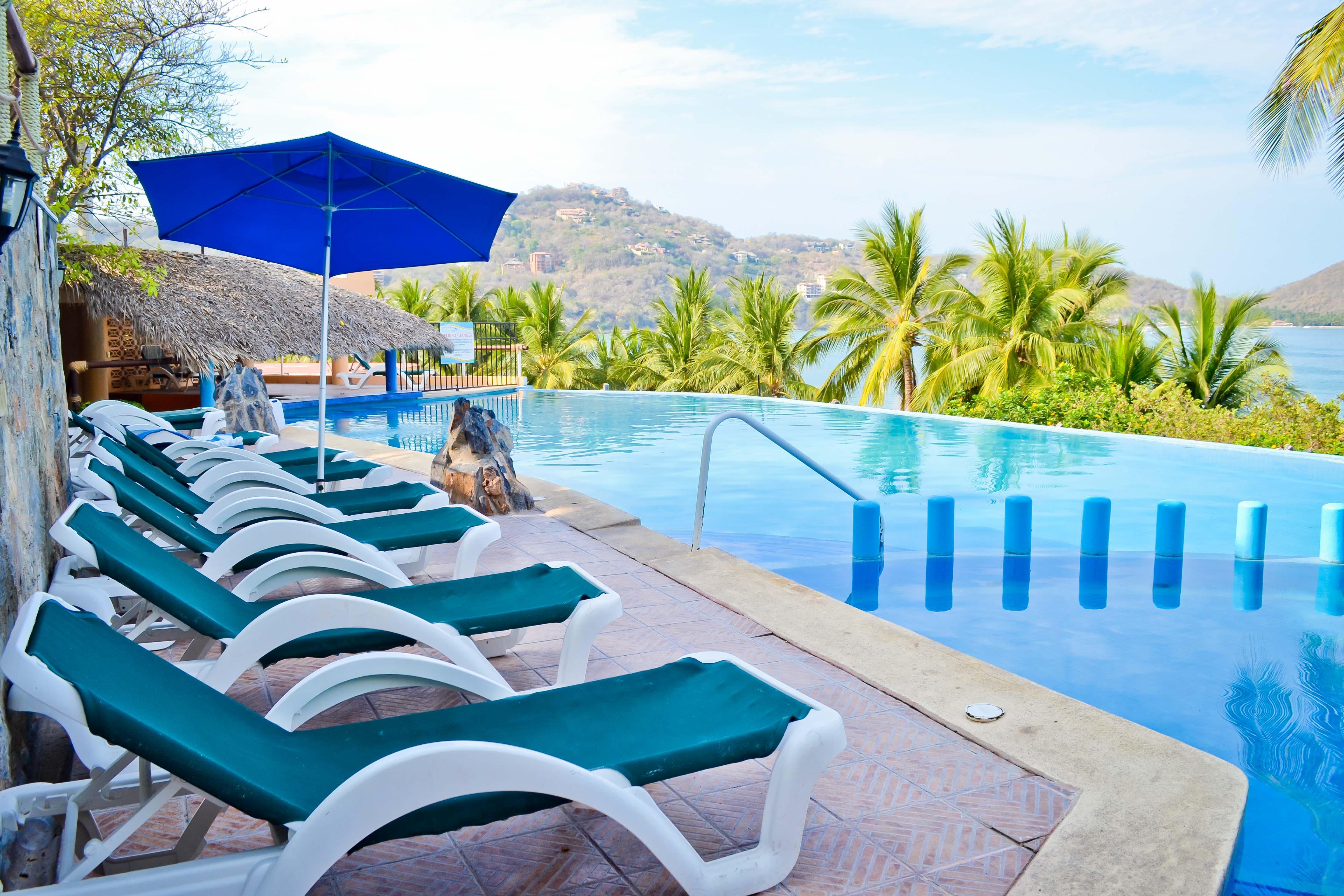 Hotel Catalina Beach Resort Zihuatanejo Dış mekan fotoğraf