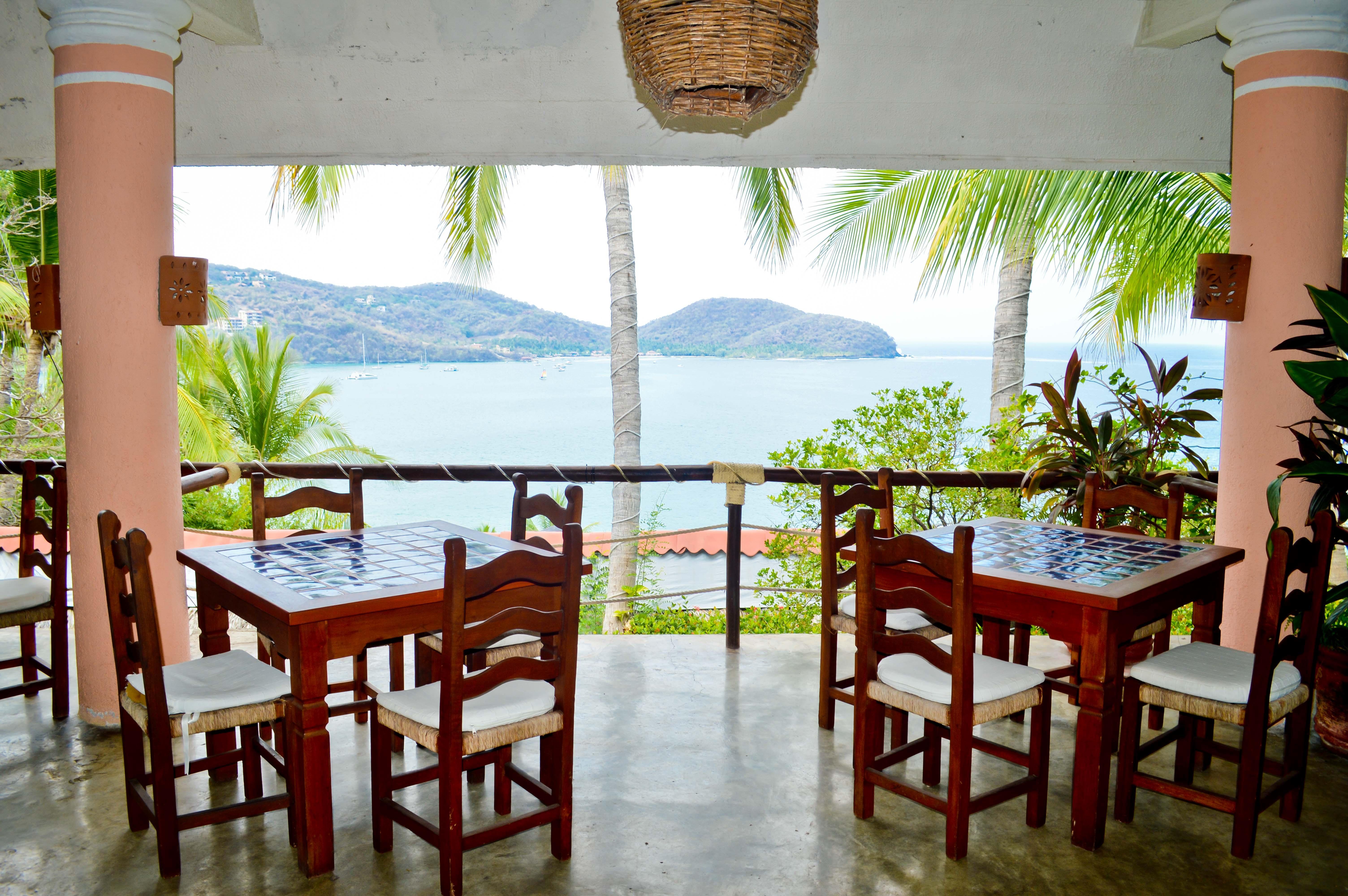Hotel Catalina Beach Resort Zihuatanejo Dış mekan fotoğraf