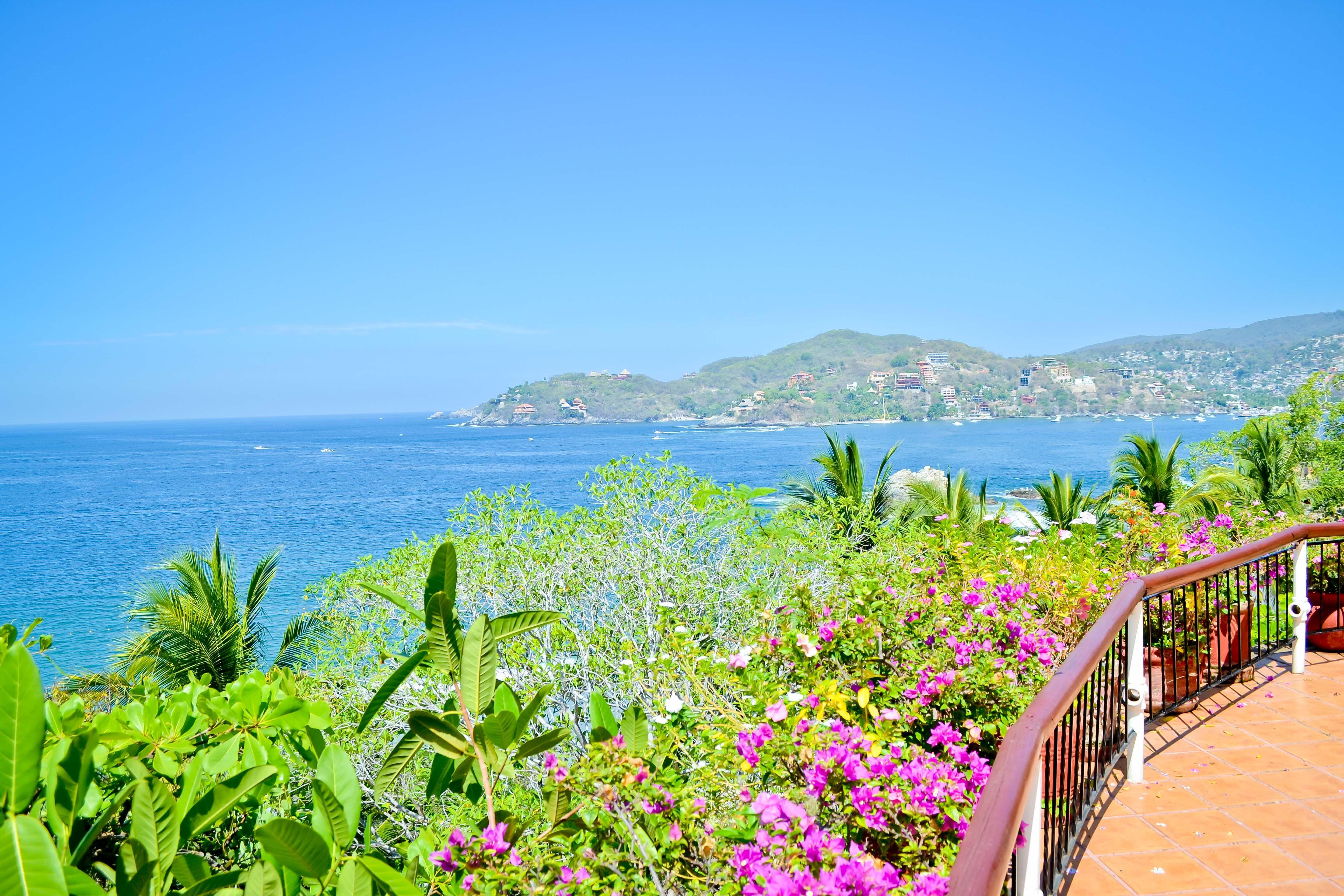 Hotel Catalina Beach Resort Zihuatanejo Dış mekan fotoğraf