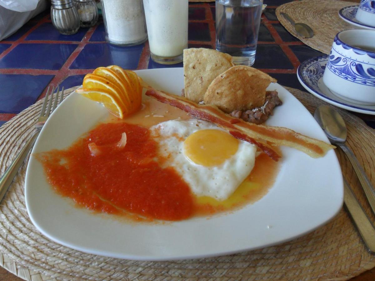 Hotel Catalina Beach Resort Zihuatanejo Dış mekan fotoğraf